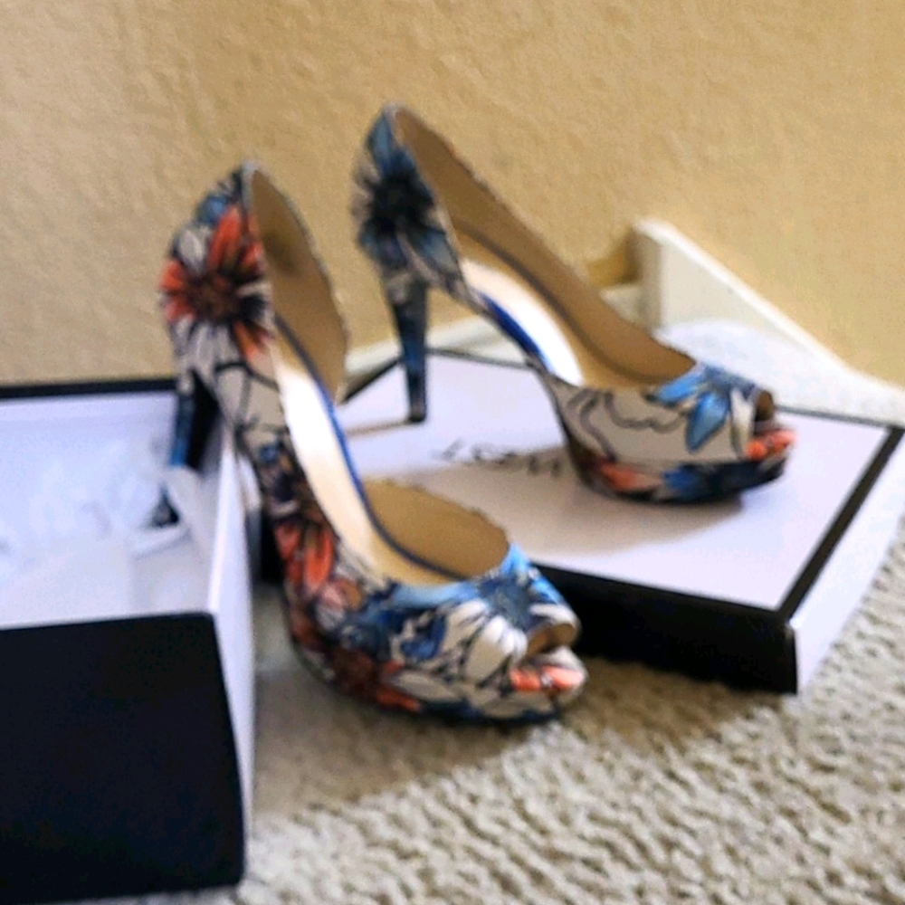 Nine West Multi-color Pumps